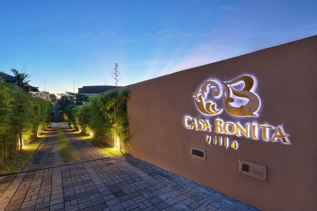 Casa Bonita Villa Bali Jimbaran  Exterior photo